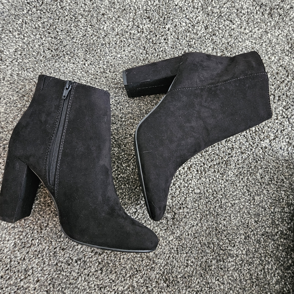 NWOT High Heel Ankle Boots - Size 9
